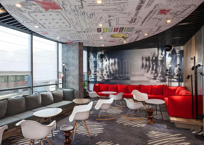 Ibis Kyiv Railway StationГотель